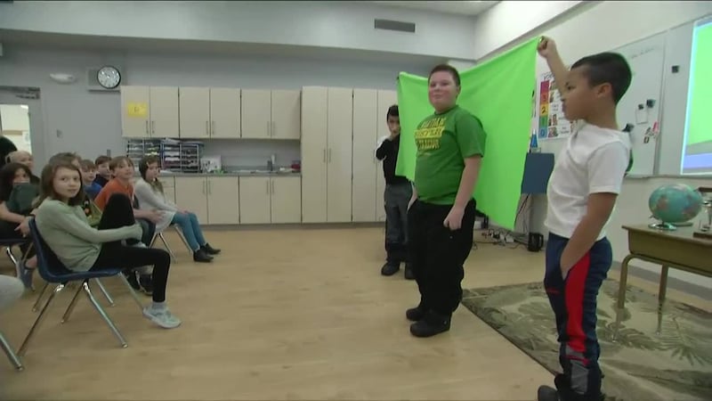 Weather Lab: Chugiak Elementary School learn about presenting weather on the green screen