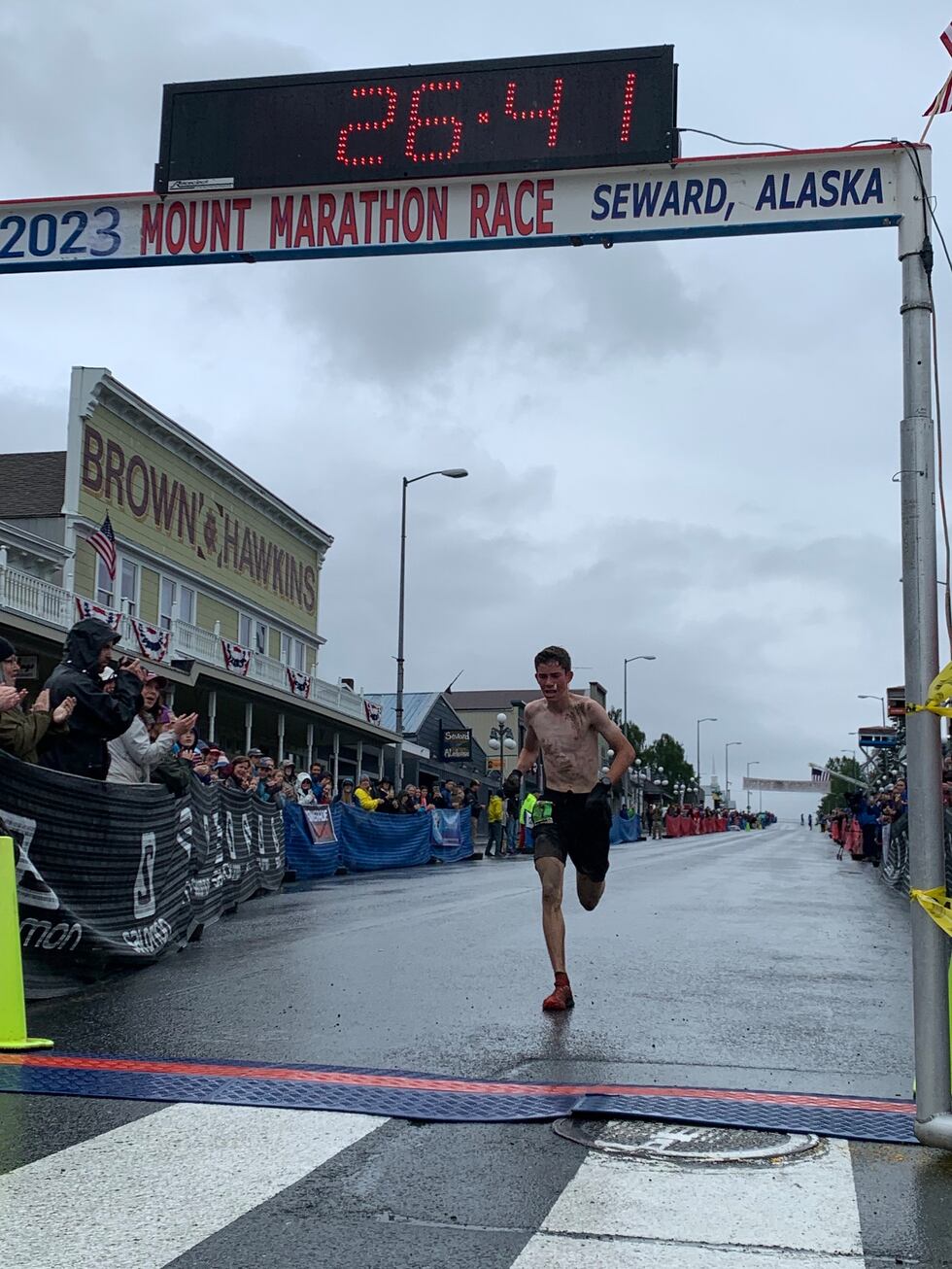 Coby Marvin wins 2023 boys' Mount Marathon Race title
