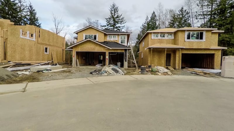 Should I buy or build a house