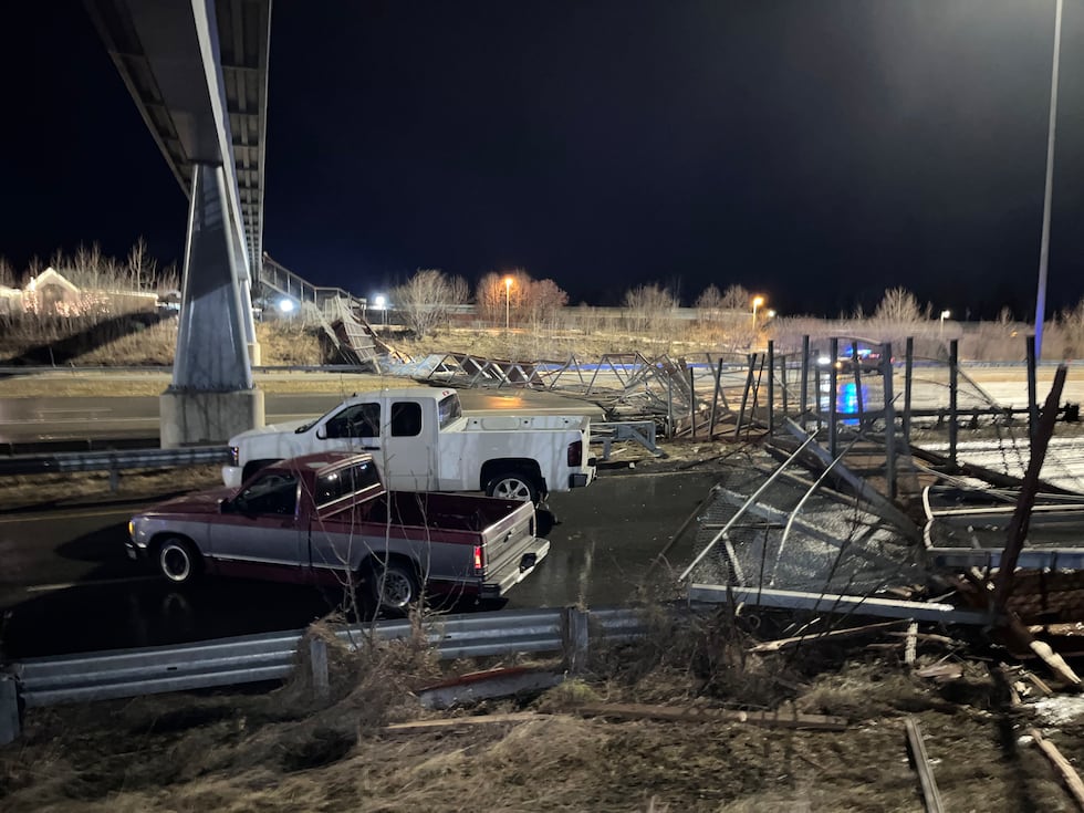 Rabbit Creek pedestrian bridge collapses over Seward Highway
