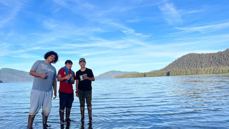 L to R: Trevor Fredrickson, Sam Fredrickson & Beebuks Kookesh.