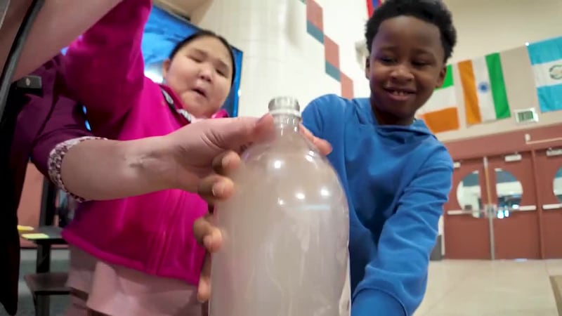 Weather Lab: Spring Hill Elementary students learn how scientists make observations