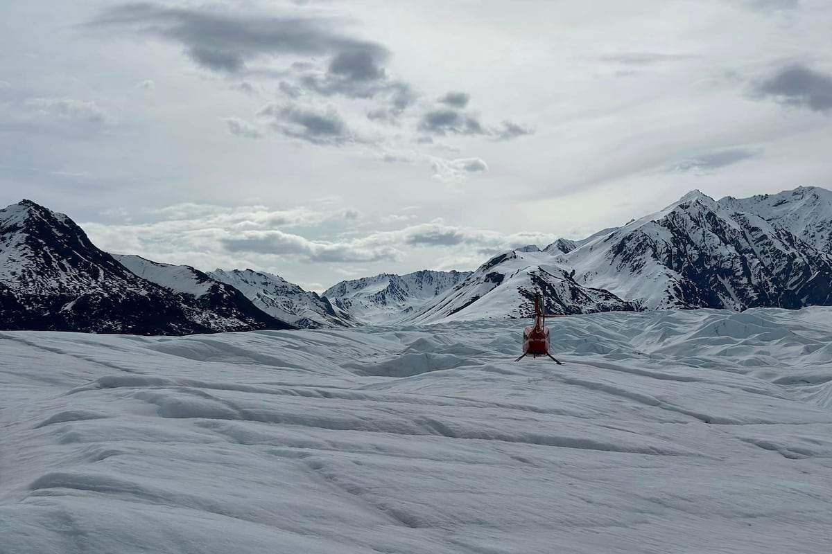 preloaded gallery image